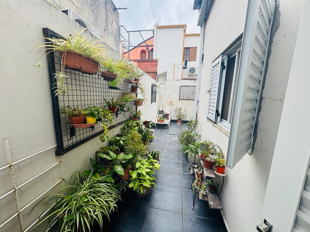 CASA DE ESTILO EN BARRIO CONSTITUYENTES - SANTA FE CAPITAL