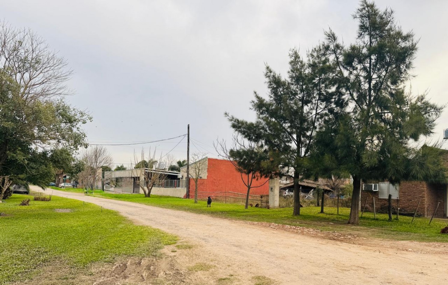 CASA EN COSNTRUCCION EN BARRIO LAS MERCEDES DE RECREO