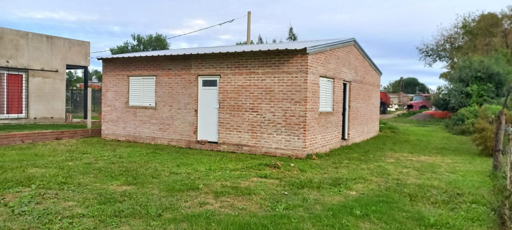 CASA EN COSNTRUCCION EN BARRIO LAS MERCEDES DE RECREO