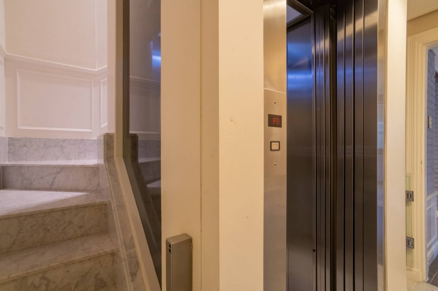 CASA DE CATEGORIA EN CLUB DE CAMPO EL PASO - Santo Tome - Santa Fe