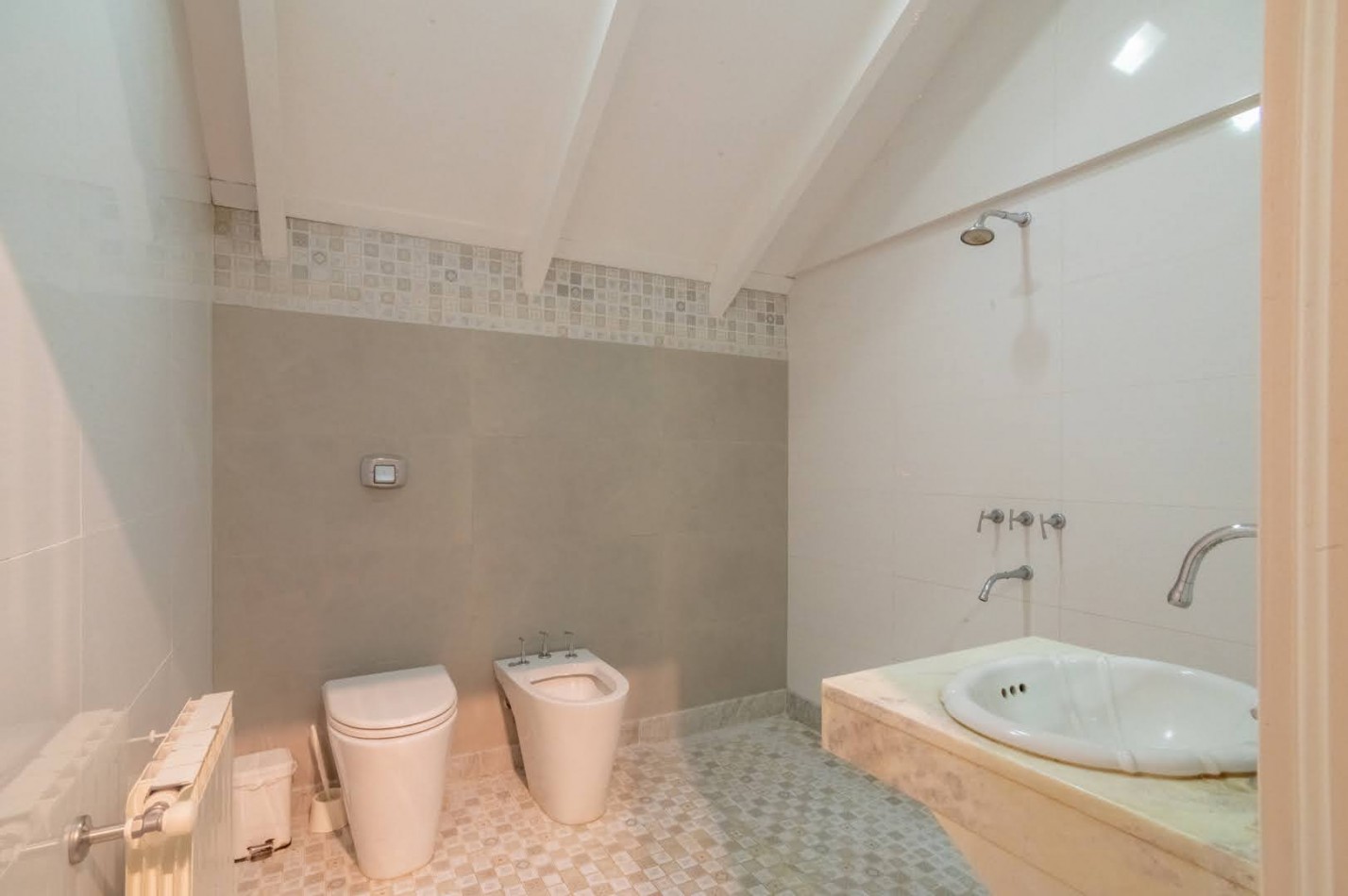 CASA DE CATEGORIA EN CLUB DE CAMPO EL PASO - Santo Tome - Santa Fe