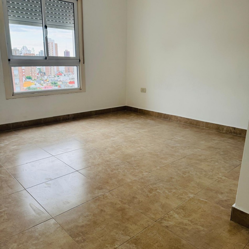 VENTA DEPARTAMENTO CON COCHERA EN ZONA CENTRO