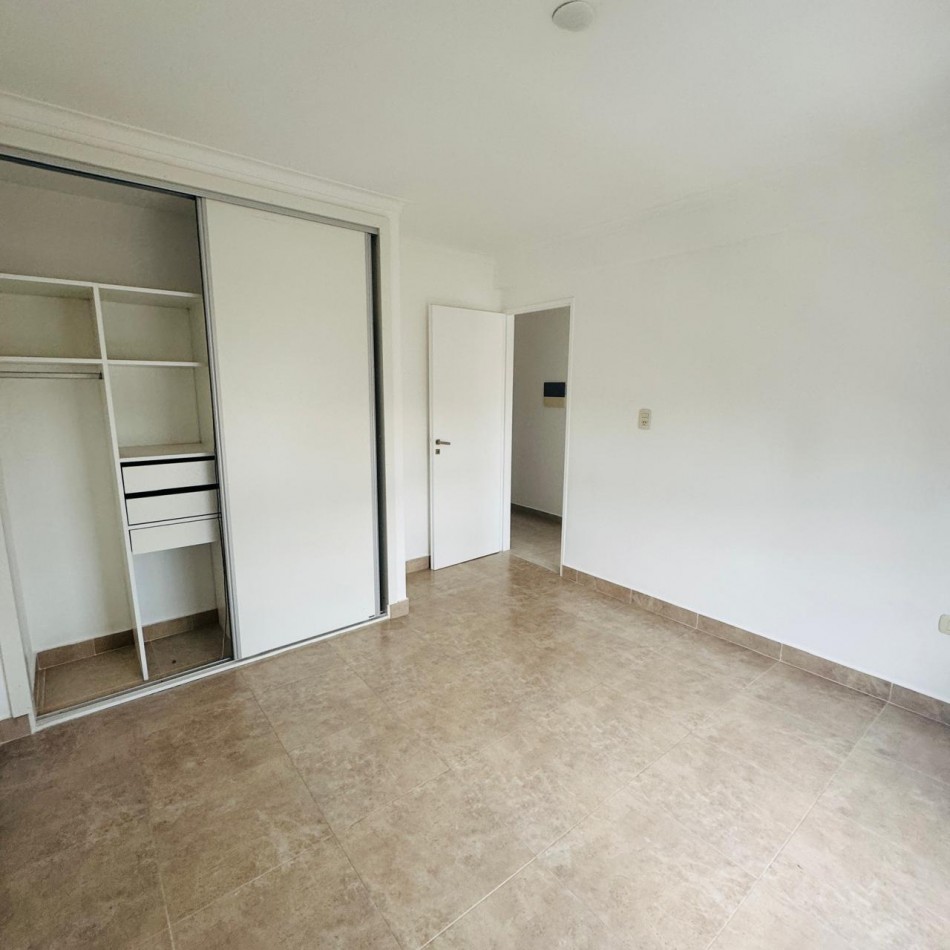 VENTA DEPARTAMENTO CON COCHERA EN ZONA CENTRO